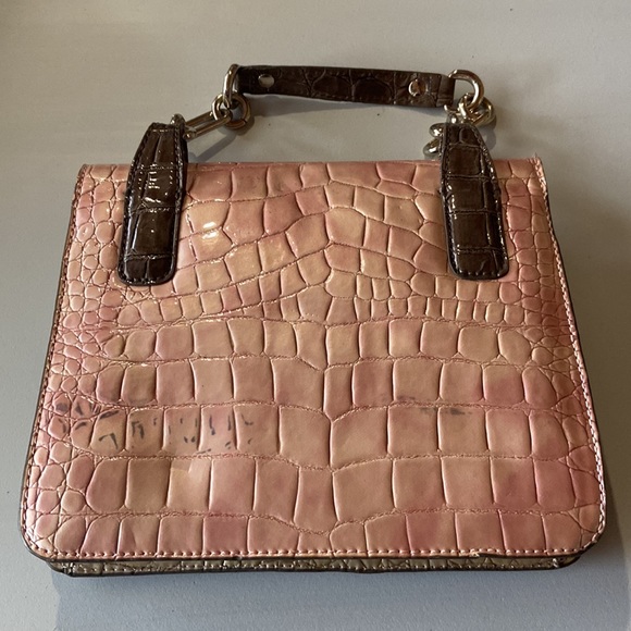 Guess Purse with matching wallet - Picture 2 of 7